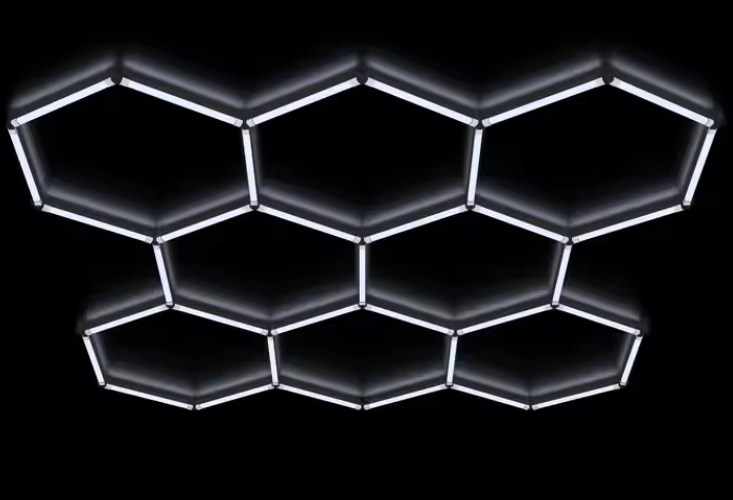 LED Hexagon 8 Waben 265W – 30.888 Lumen Garagenbeleuchtung.