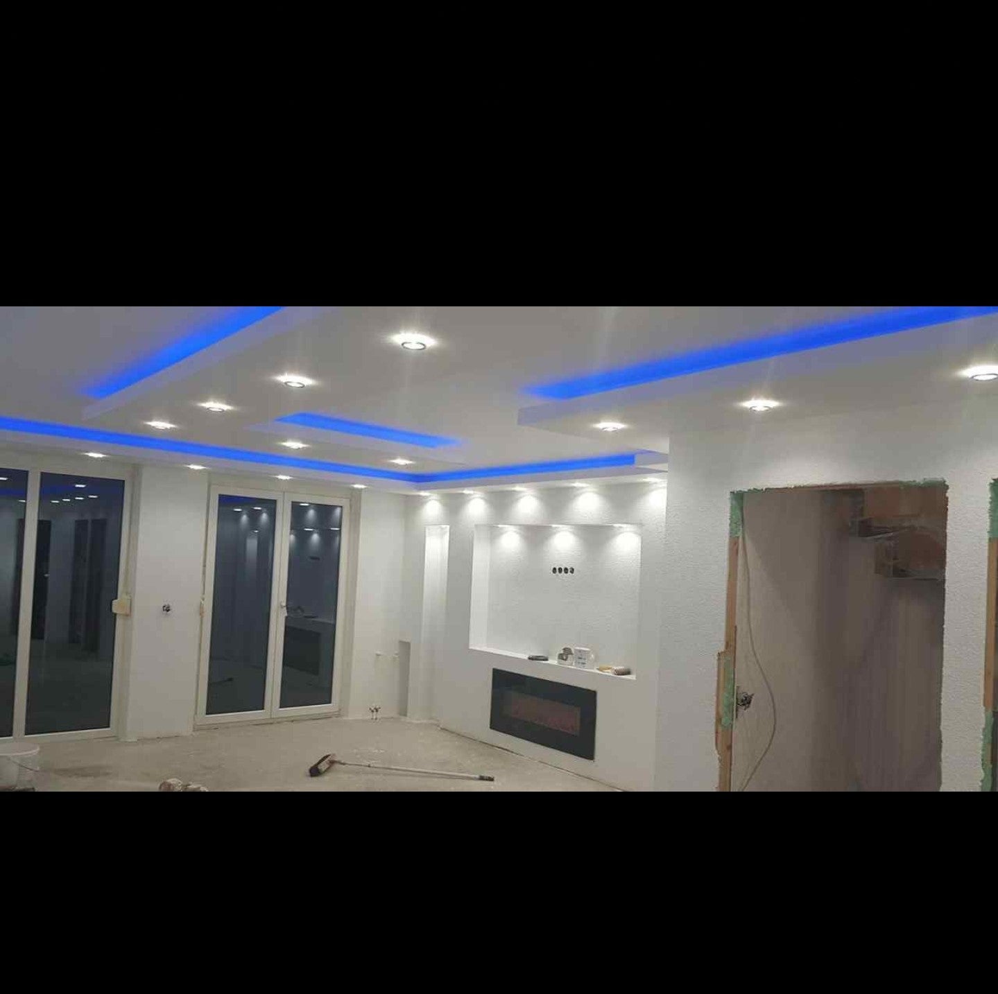 LED Strip 220V RGB 5050 – Dimmbar für farbenfrohe Beleuchtung