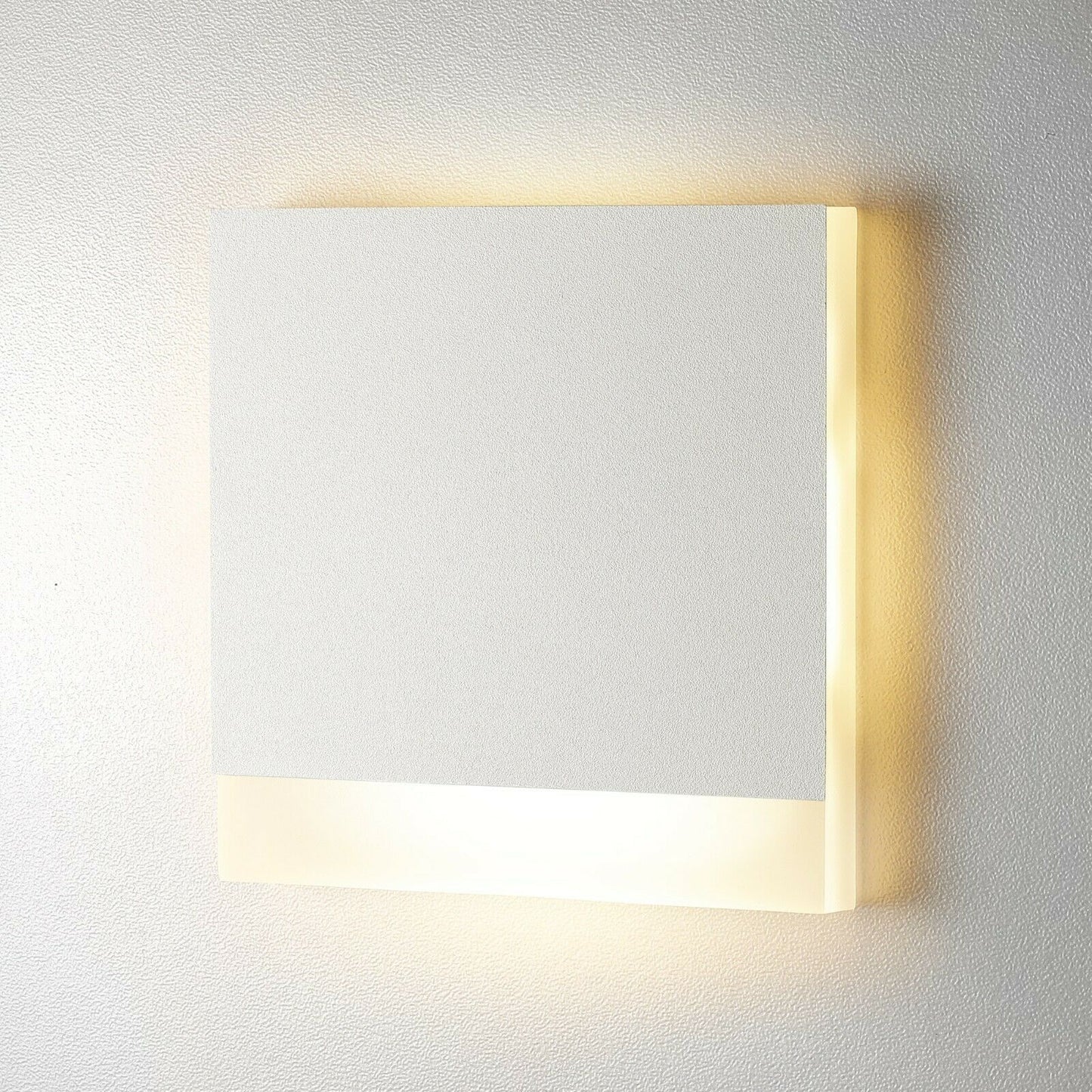 LED-Treppenbeleuchtung 230 V Weißer Aluminiumrahmen mit unterem Lichtbalken Rundherum Beleuchtung